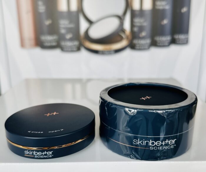 sunbetter™ TONE SMART 50 Sunscreen Compact